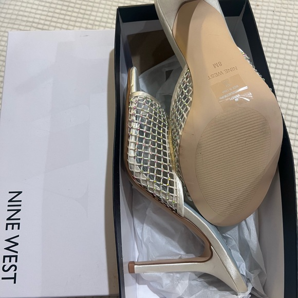 Nine West white satin slide heels - Picture 2 of 3